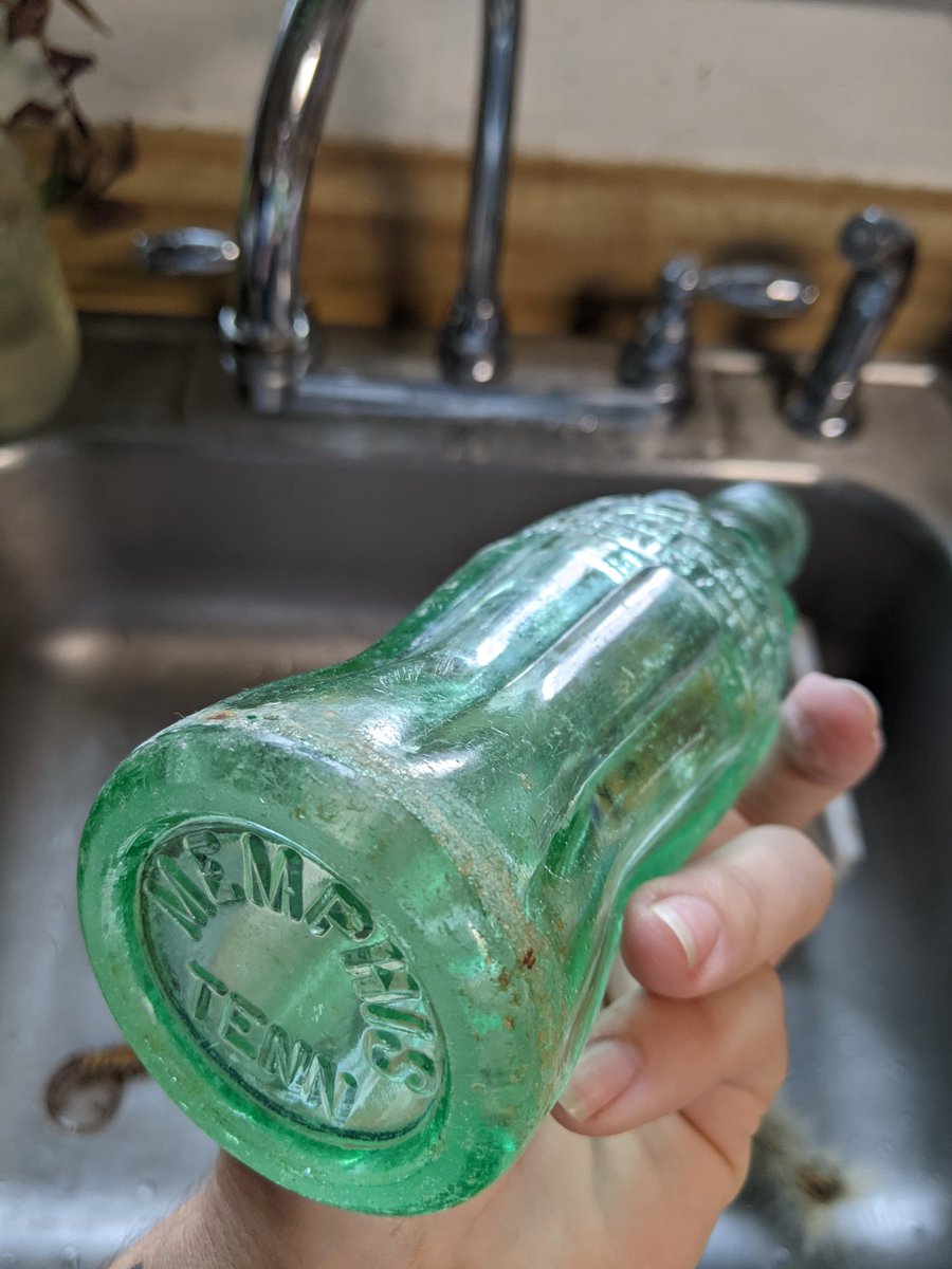 DaniKramer14's tweet photo. 1947 coca cola bottle from Memphis, TN. I have quite a few vintage coke bottles if you or someone in your life collects! https://t.co/OAuaYciNsp