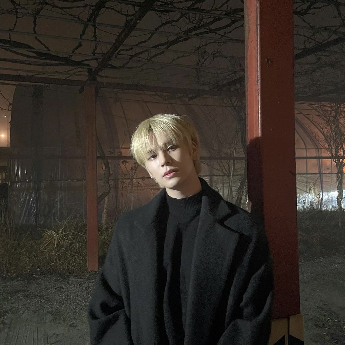 CRAVITYturkey's tweet photo. [161221] CRAVITY Instagram güncellemesi, Serim:

“🖤🖤🖤
#크래비티 #세림 #SERIM #C_DAILY #LUVITY #Wanji_Tarafından_Çekildi” https://t.co/3DNY8D7qNG