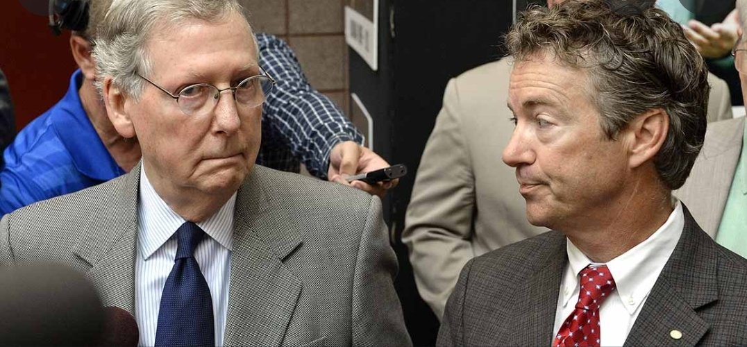mmpadellan's tweet photo. What kind of pathetic, shithole Senators don't greet the President while he's visiting their own state after a massive disaster?

THIS KIND. 👇 https://t.co/iACk4PXl0f