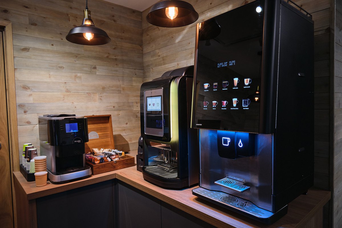 coinadrink's tweet image. Vending doesn&apos;t have to be large scale. Slender and stylish #coffeemachines are the perfect upgrade to the kettle.

coin-a-drink.co.uk/vending-machin…

#workplacerefreshments #employeeperks #employeebenefits #workplaceupgrade #modernworkplace #workplacewellbeing