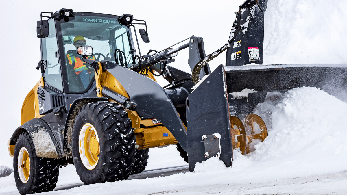 Brandt_CFMH's tweet photo. From skid steers to wheel loaders, Brandt has the compact equipment you need to stay productive and profitable this winter.
.
.
.
#brandt #brandtgroupofcompanies #compactconstructionequipment #johndeere #skidsteer #wheelloader #snow #snowremoval https://t.co/j9baa1vHgW