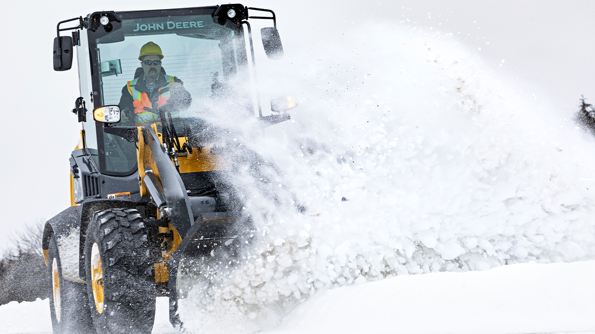 Brandt_CFMH's tweet photo. From skid steers to wheel loaders, Brandt has the compact equipment you need to stay productive and profitable this winter.
.
.
.
#brandt #brandtgroupofcompanies #compactconstructionequipment #johndeere #skidsteer #wheelloader #snow #snowremoval https://t.co/j9baa1vHgW
