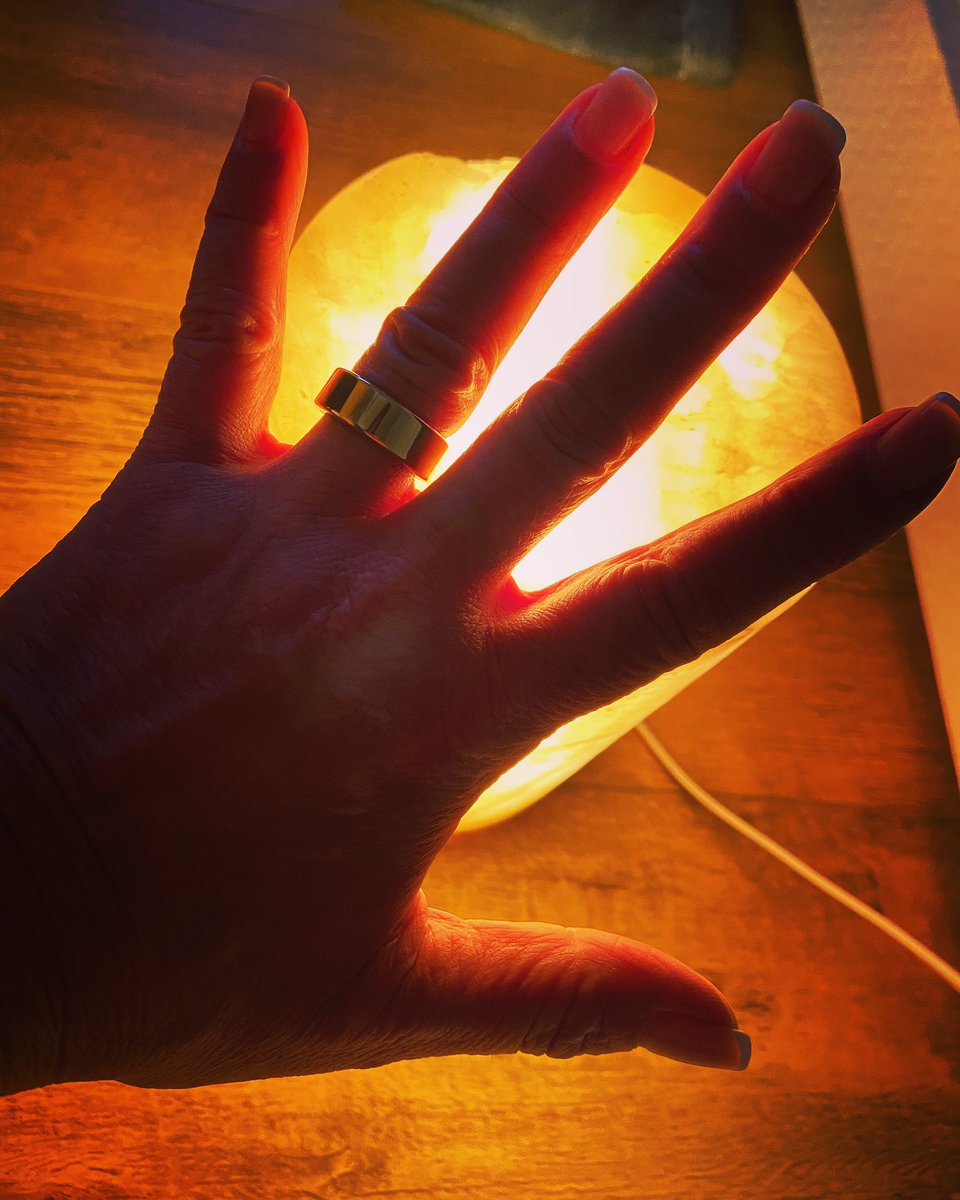 UniqueHealthFit's tweet image. Loving my new Gold  @ouraring  Gen 3 life changing technology because information is power!  💪🏼