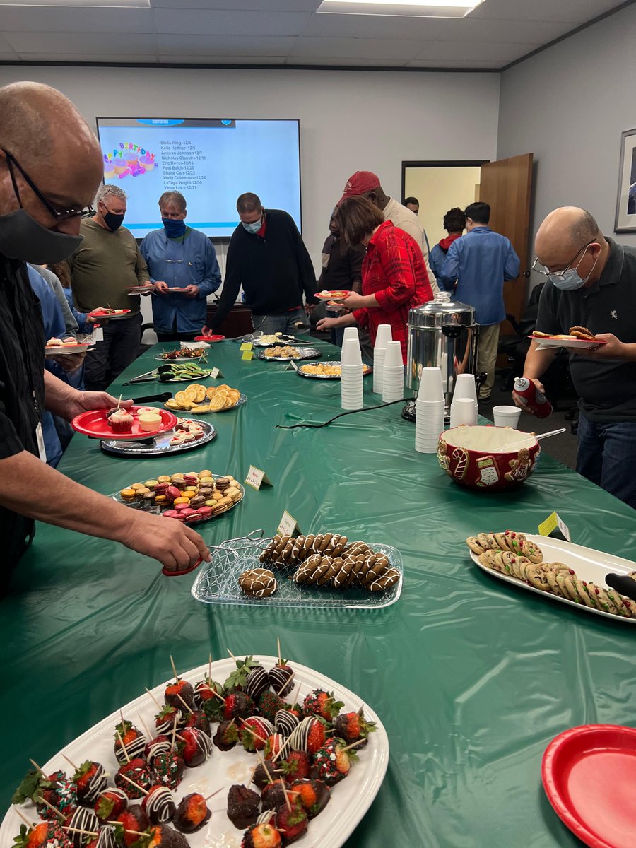 fortsol's tweet photo. Our Texas team sure knows how to throw a holiday party 🎄 🥳
Sweet treats and hot cocoa for all to celebrate December birthdays and work-anniversaries!
#FortressSolutions #Fortsol #happyholidays https://t.co/WmAtR8c3XZ