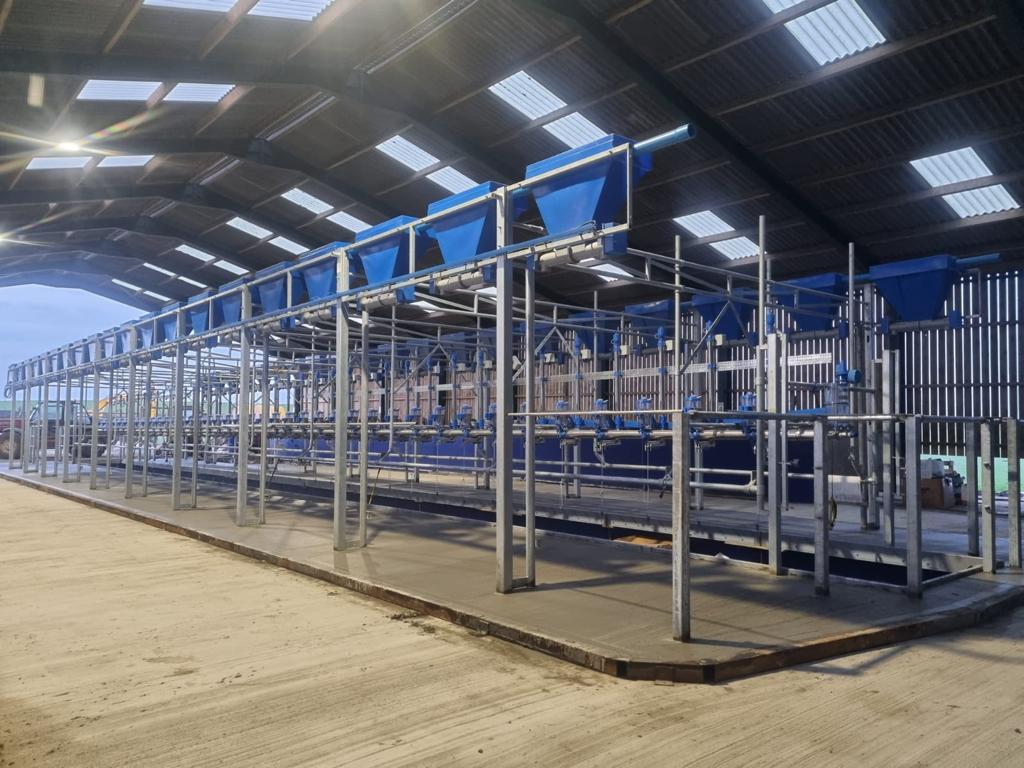 dairymaster's tweet photo. Brilliant work being done on this 40-unit Swiftflo Fast Exit in Cumbria in the UK.😍 It is sure to be a very impressive set up once completed!

#Dairymaster #BuildingBetterProducts #ExperienceTheDifference #FastExit #Cumbria #UnitedKingdom https://t.co/0icd9gP6Tw