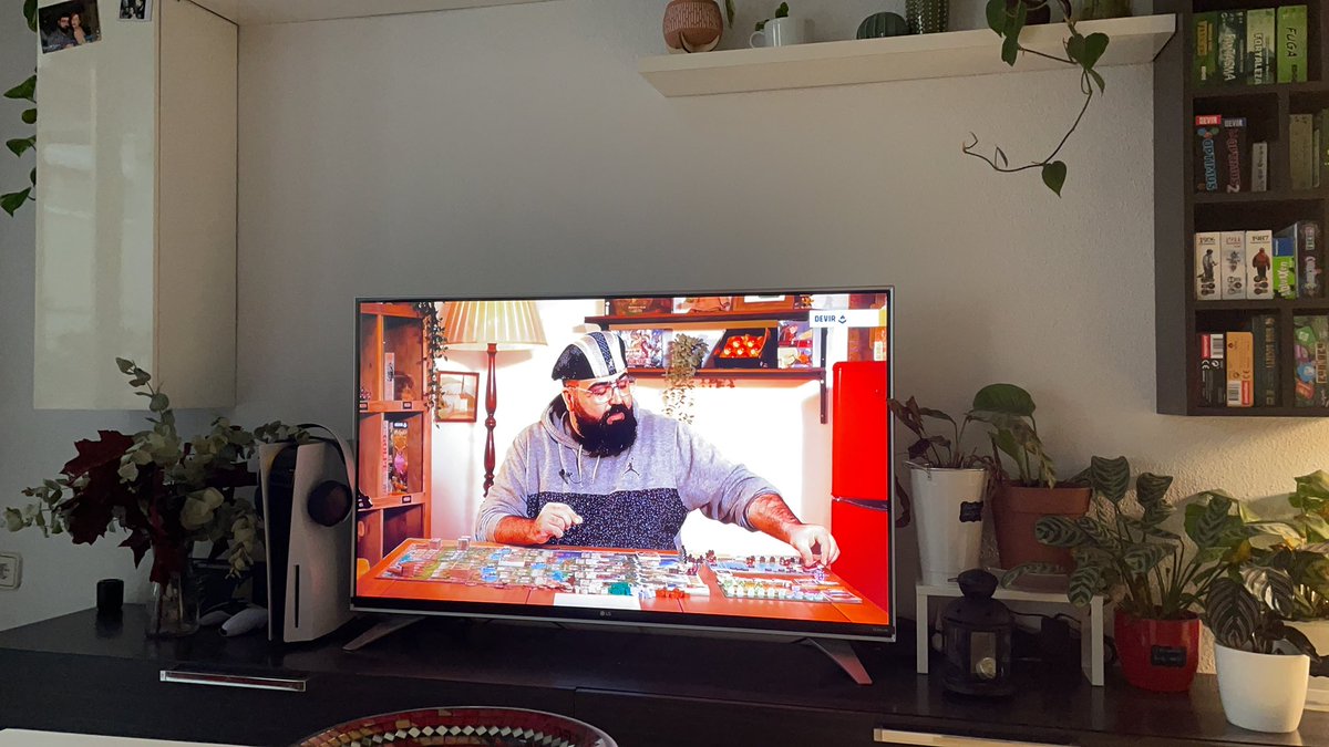 D_a_dos's tweet photo. Voy a ver si gano… #asolasconpep #juegosdivertidos #tengunproblema #juegosdevirtidos #juegosdemesa #jocsdetaula #lallevoguapa https://t.co/al8goKMEFi