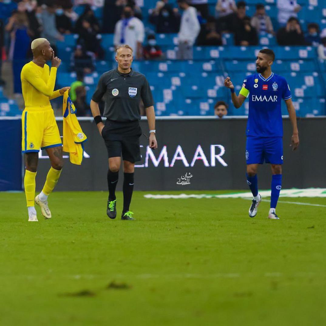 #كبير_الرياض

كانوا فرحانين بخروج حمدلله لإنه دايم يسكتهم.
وجاهم تاليسكا وسكتهم 🥲💛
