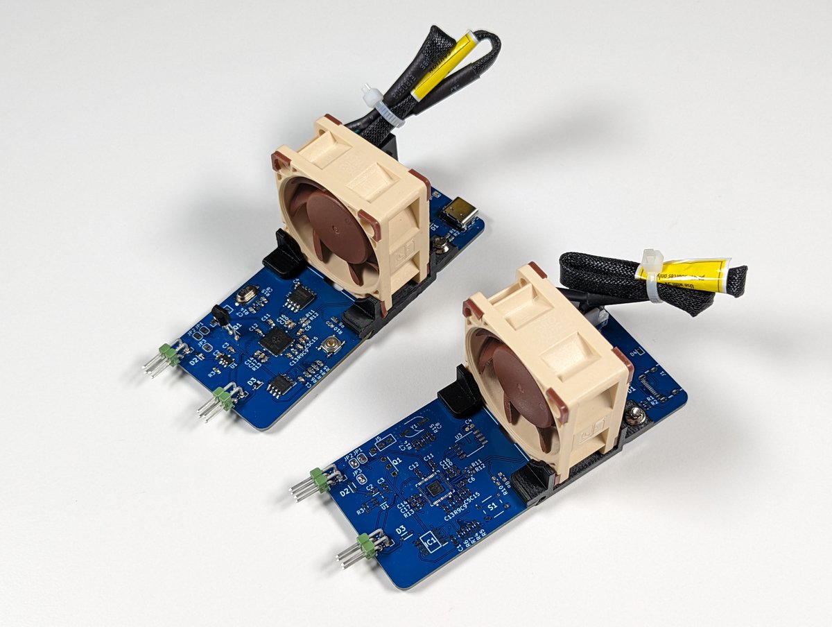 Merocle's tweet image. a little bit about cooling
Smart and non-Smart Fan Units for the enclosure for Compute Blades.
Smart one:
Based on RP2040, 2 temperature sensors, 2 UARTs for communication with blades
non-Smart:
PWM Fan can be controlled and monitored from 1 Blade directly
#RaspberryPi