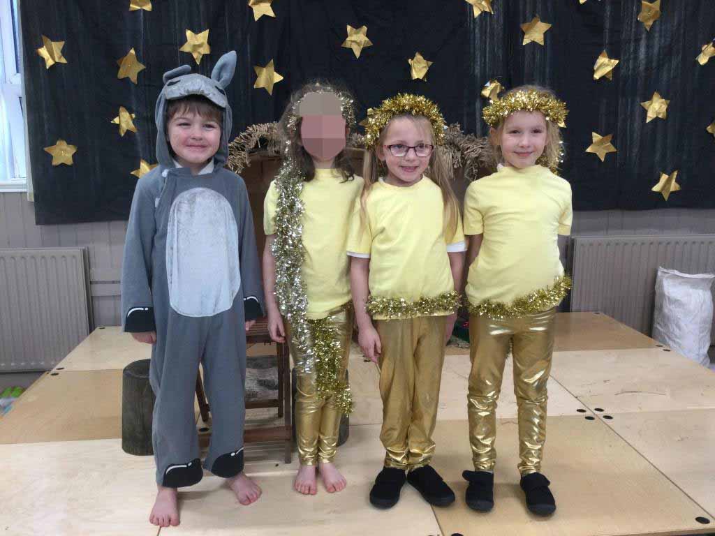 Dunton_school's tweet photo. Class One's Nativity was fabulous! Thank you to all involved. https://t.co/gTTjeA26Du