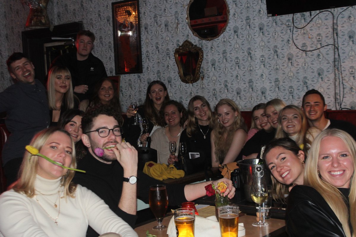 Happy Customers having a happy Christmas. Just what we like to see.

We look forward to seeing you all this weekend.

Book a table through our website.
#Christmas #Xmas #weekend #thursdayvibes