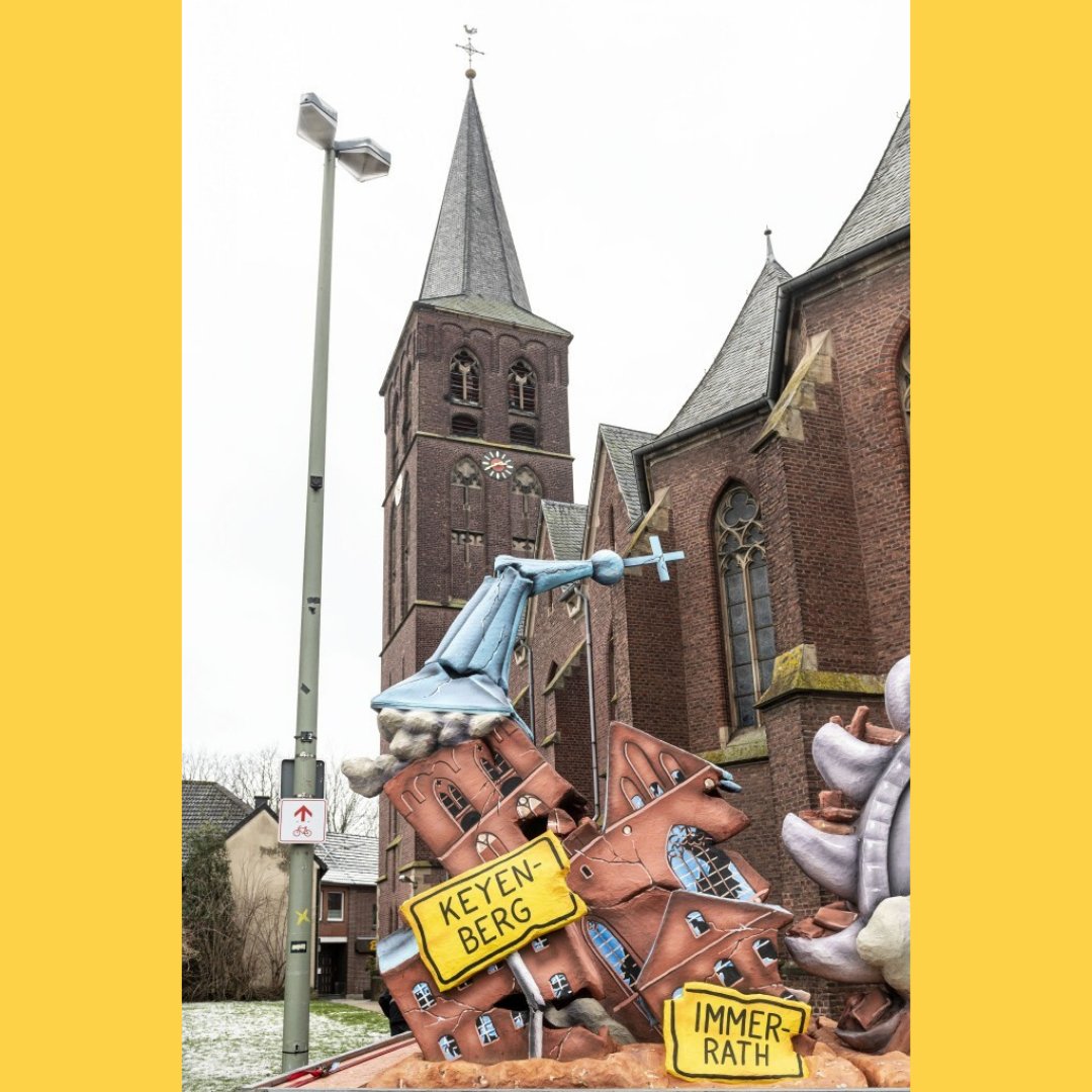 AkteKeyenberg's tweet photo. Mit Türchen 16 verabschieden wir uns von #KohleArmin, gegen den @greenpeace_de mit diesem genialen Karnevalswagen protestierte! Sein Nachfolger @HendrikWuest sollte den #Kohleausstieg vor 2030 konsequent umsetzen, so will es auch eine Mehrheit der Bürger*innen! https://t.co/cXPsoq2B11