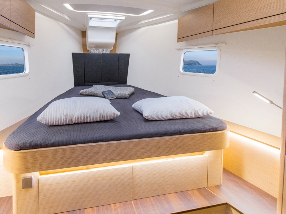 Another exciting announcement from FlexiSail.....we have secured a second Hanse 418 from Inspiration Marine Group for 2022. 

INVINCIBLE will be based in Lymington and boasts 3 double cabins, teak decking, in-mast furling main sail, and bow thruster. 

flexisail.com/fleet/invincib…