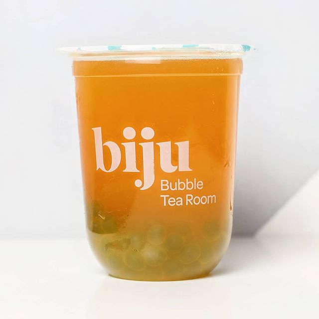 Biju Bubble Tea (@bijububbletea) on Twitter photo ๐๐๐๐ ๐๐๐ฌ๐ฌ๐ข๐จ๐ง ๐
๐ซ๐ฎ๐ข๐ญ ๐๐๐ Omicron's here but we're not going to let it dampen our Christmas spirit! ๐โ๏ธ
Freshly brewed Jasmine green tea is paired with Passion Fruit nectar ๐ต Shown here with Popping Green Apple.. super refreshing! โ๏ธ
#bijububbletea ๐๐๐๐ ๐๐๐ฌ๐ฌ๐ข๐จ๐ง ๐
๐ซ๐ฎ๐ข๐ญ ๐๐๐ Omicron's here but we're not going to let it dampen our Christmas spirit! ๐โ๏ธ
Freshly brewed Jasmine green tea is paired with Passion Fruit nectar ๐ต Shown here with Popping Green Apple.. super refreshing! โ๏ธ
#bijububbletea