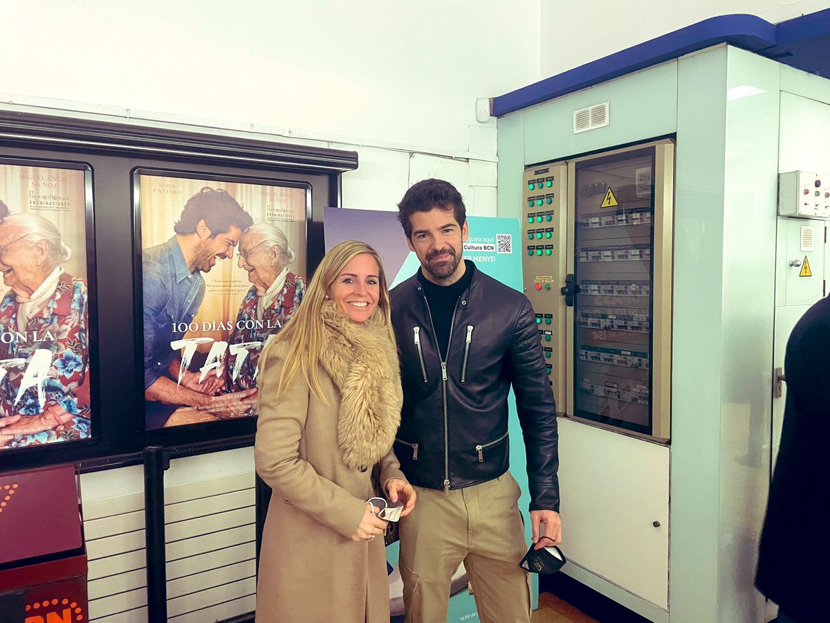ccasademunt's tweet photo. De Pre-Estreno 🤍 ayer 
@BTeamPictures @miguelamunoz #LaTataPelícula #27Forqué 🎥 https://t.co/Qf1hBOfCCy