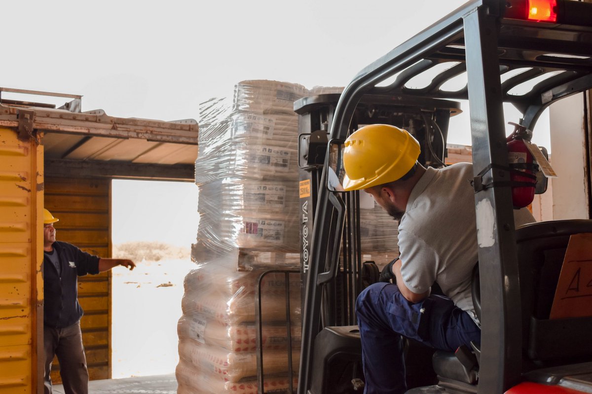 agenciasanluis's tweet image. Continúa el envío de cargas industriales por tren entre San Luis y Buenos Aires.
Más información ➡️ bit.ly/LogísticaCargas
#LogísticaSanLuis