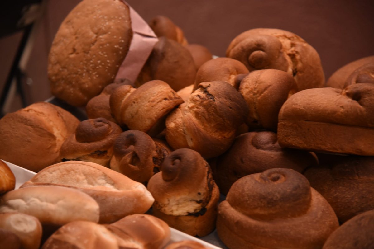 AmarOaxaca's tweet photo. #México #Oaxaca ll  Se realizará la 4ta edición de la Feria del Pan, Chocolate y Gastronomía en el municipio de Tlacolula de Matamoros la cual se realizará del 22 al 24 de diciembre.

Pan, comida tradicional, chocolate y eventos culturales serán parte de esta fiesta gastronómica. https://t.co/cxFuswgTEc