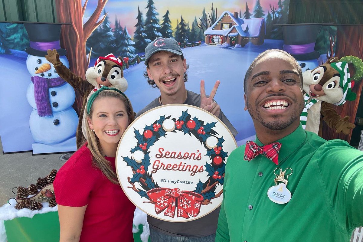 OrlandoMike1995's tweet photo. Celebrating the holidays with Chip n Dale at HS and even the Walt Disney World Ambassadors got in on the Magic!! It was so amazing and magical meeting Raevon and Ali today!! @MrDoingTheMost @alimanion #dhscast #disneycastlife #magicbackstage #disneycm #wdwambassadors https://t.co/5mwQU1zEbe
