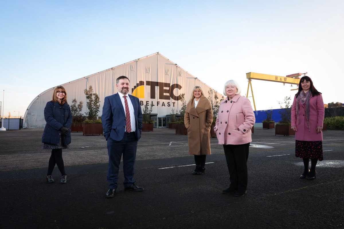 setrust's tweet image. ‼️ NEW MASS VACCINATION CENTRE AT @TECBelfast  COMING SOON ‼️ 

The new large-scale facility will offer walk-in and appointment options for boosters and first and second doses of Pfizer. 💉 

It will open its doors early next week.

Read more here: setrust.hscni.net/our-jabs-will-…