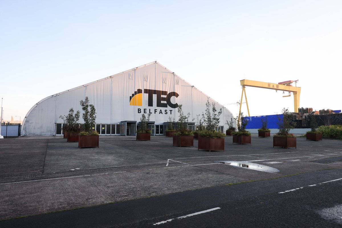 setrust's tweet image. ‼️ NEW MASS VACCINATION CENTRE AT @TECBelfast  COMING SOON ‼️ 

The new large-scale facility will offer walk-in and appointment options for boosters and first and second doses of Pfizer. 💉 

It will open its doors early next week.

Read more here: setrust.hscni.net/our-jabs-will-…