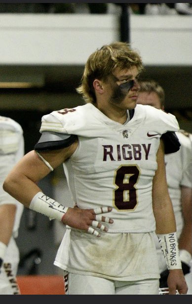 nield_hunter's tweet photo. Thankful to be named 2nd team all state LB ‼️
@RHSTrojanFB @mike_daronch @gnduff @misi_tupe @Adam_Pilapil @CoachBrautigam @CoachANelson04 
#builtnotborn https://t.co/7GyDAGnpIt
