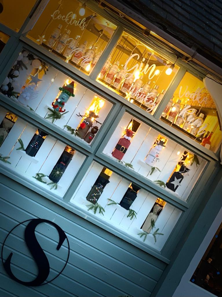 splitsmiths's tweet photo. When you support a small business, you're supporting a dream ๐ฅฐ
Open at 10am tomorrow for more festive fun plus mulled wine and gin on tap! ๐คค๐ค
#shopindependent #shoplove #customerappreciation #thankful #shopsmallthischristmas https://t.co/90Hd1Hl7OD