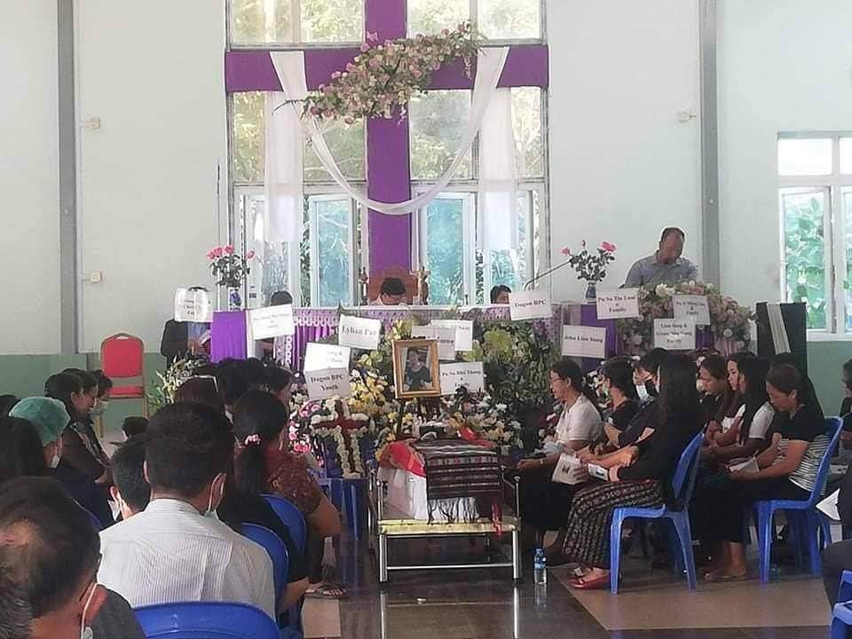 2021Revtweets's tweet photo. Among 2 abducted youths with injuries after a blast in North Dagon tsp,#Yangon on Nov25,17yo Chin Youth John Sin Payan had died with injuries on Dec14. Military's propaganda channel MWD announced.
#Dec16Coup
#Cambodia_RejectTerrorists 
#WhatsHappeningInMyanmar https://t.co/keQe8CW1T5