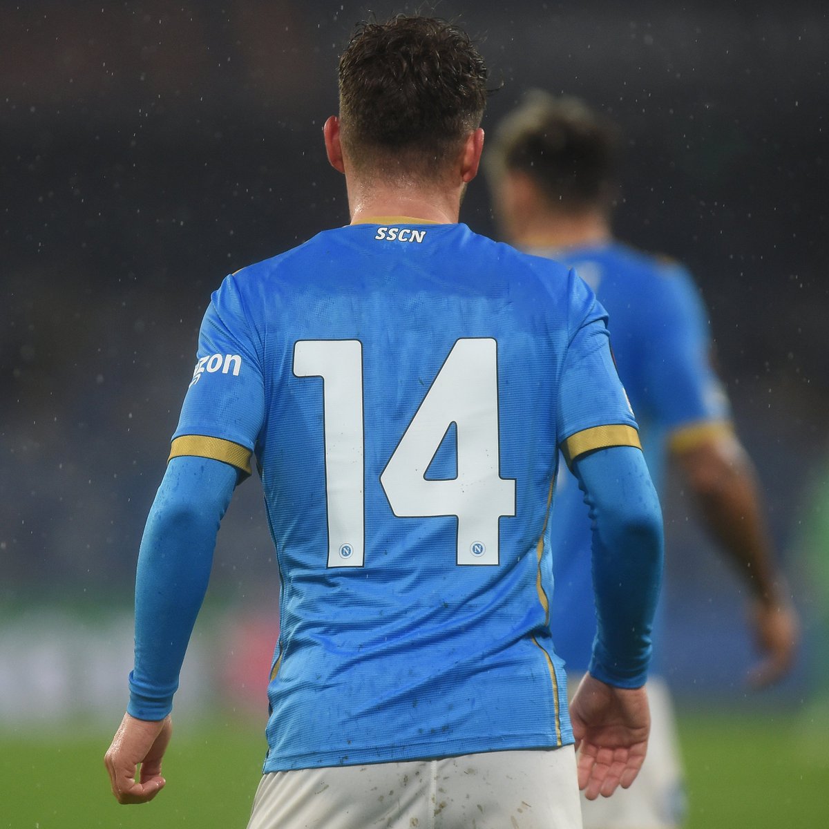 Who's this? 🧐

#UEL