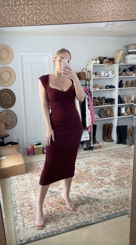 Forever21's tweet photo. a #foreverbabe fave : Sweater-Knit Ribbed Midi Dress 👗✨ which color is your fave? https://t.co/I4ogE7k3ne