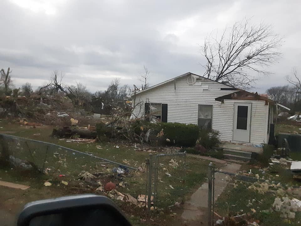 HarahanEconDev's tweet photo. Paying it foward...or back. Whichever it is, doing what #Harahan does best: helping our fellow small towns. This time: Samburg, TN (pop. 296).
Great/positive conversation with Mayor Glessner about the recovery process and the future. Lots of work ahead.
#SmallTownBigThings https://t.co/U4YGXxGXoe