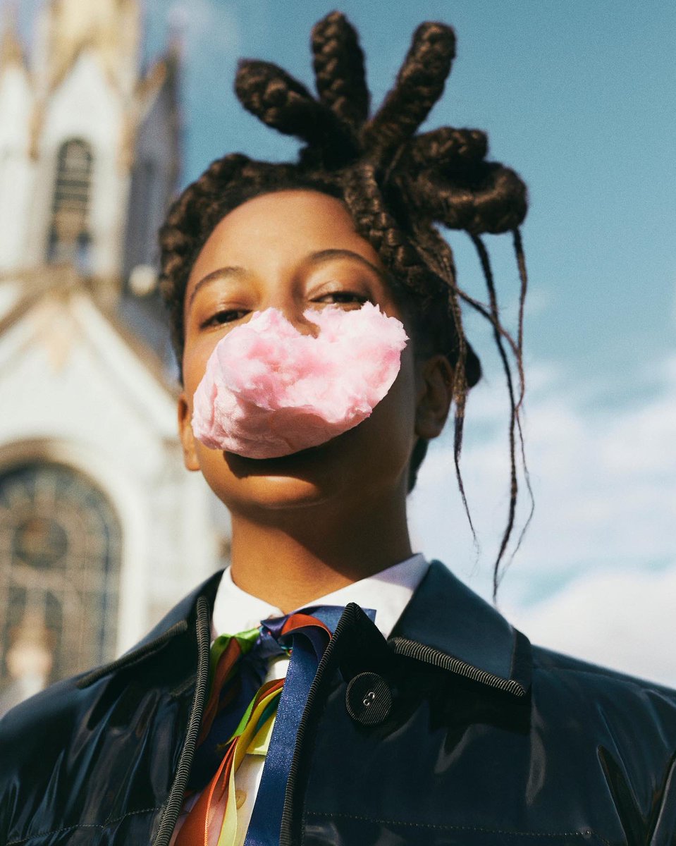 For Nataal Brazilian photographer Gleeson Paulino shoots the carnival-goers of São Luiz do Paraitinga dressed in <a href="/ThomBrowne/">THOM BROWNE.</a>'s AW21 unisex collection. 

nataal.com/thombrowne-far…

#nataalmedia #thombrownefw21 #hombrowne #farfetch #GleesonPaulino  #FarfetchxNataal #ThomBrowneFW21