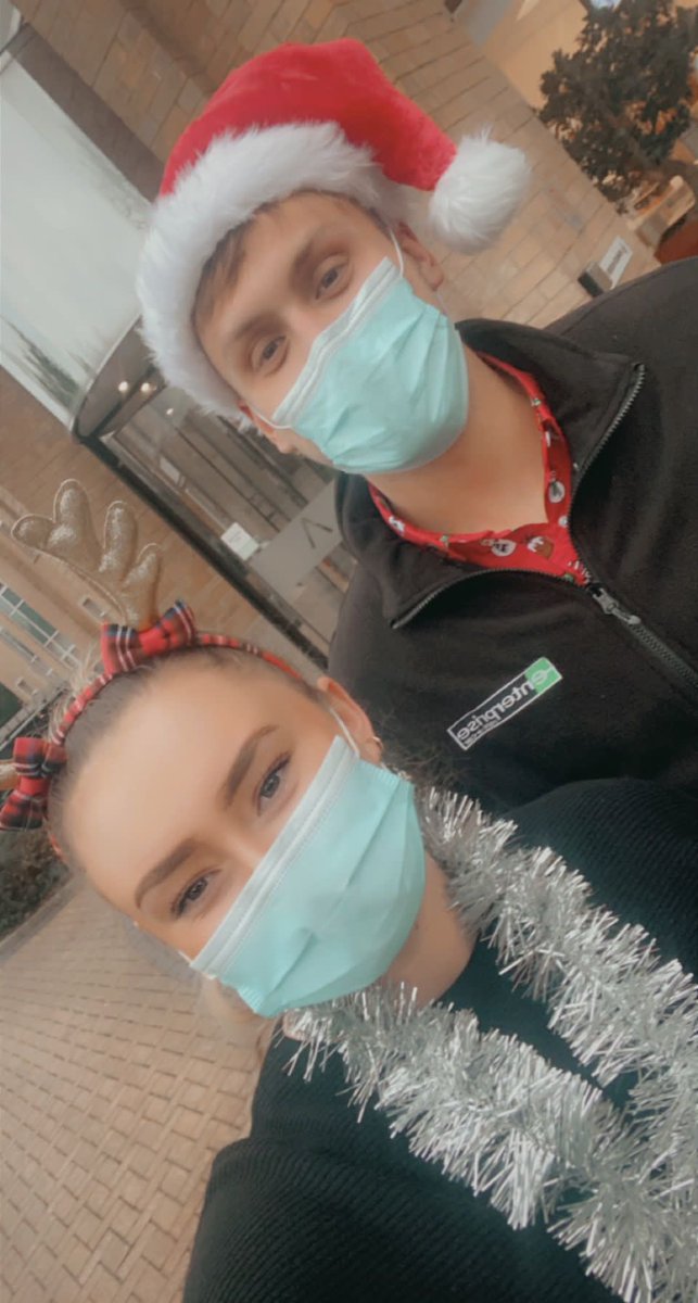 AidanClarkERAC's tweet photo. Out playing Santa, delivering Christmas gifts to some our corporate accounts, building relationships and showing appreciation for their continued support throughout the year! Think the sleigh may need some work though… https://t.co/ZhtkgZbNw1
