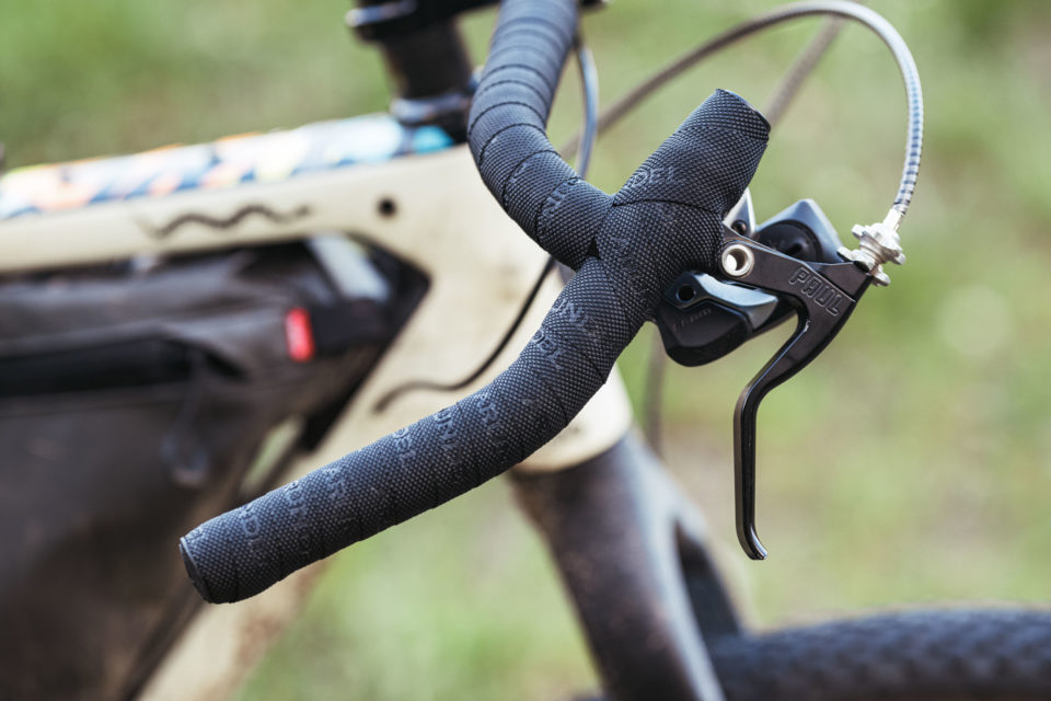 Lavapiés Bike Coop on X: Si deseas un manillar con caída tipo gravel para  tu bicicleta de montaña sin cambiar desviadores o manetas, el Surly Corner  Bar es tu solución ideal. Es