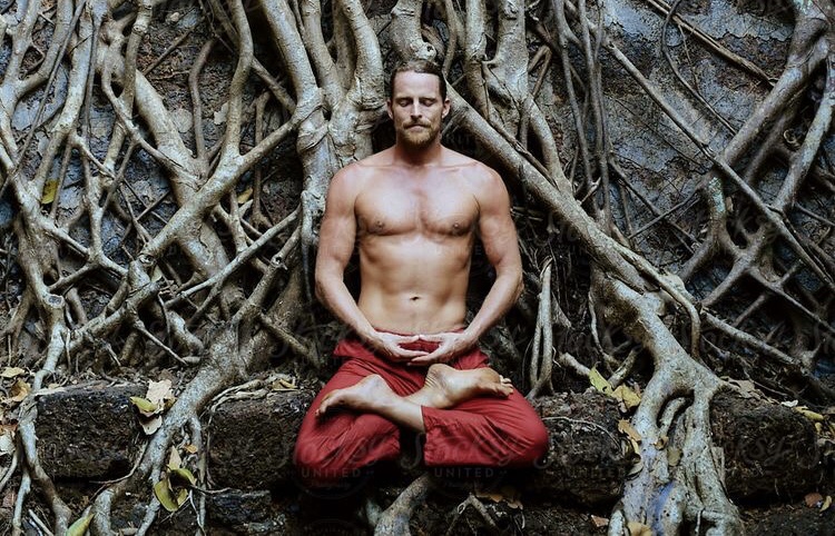 _FacundoZapata's tweet photo. Many people think meditation is just sitting down in silence with your legs crossed, but they are wrong

It goes way deeper than that and it will help you grow in ways you never knew where possible

Here’s what meditation means to me and how to thrive with it

//THREAD\\ https://t.co/6K938RvN0W