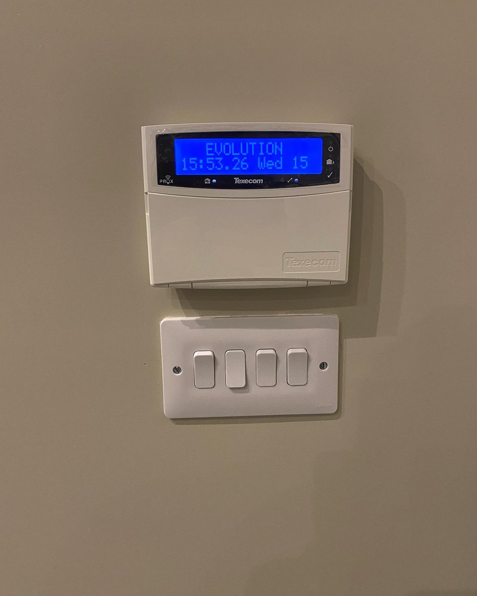 evolutionfs's tweet image. Wireless @TexecomLtd alarm fitted on a little out building. Get in contact for a quote!