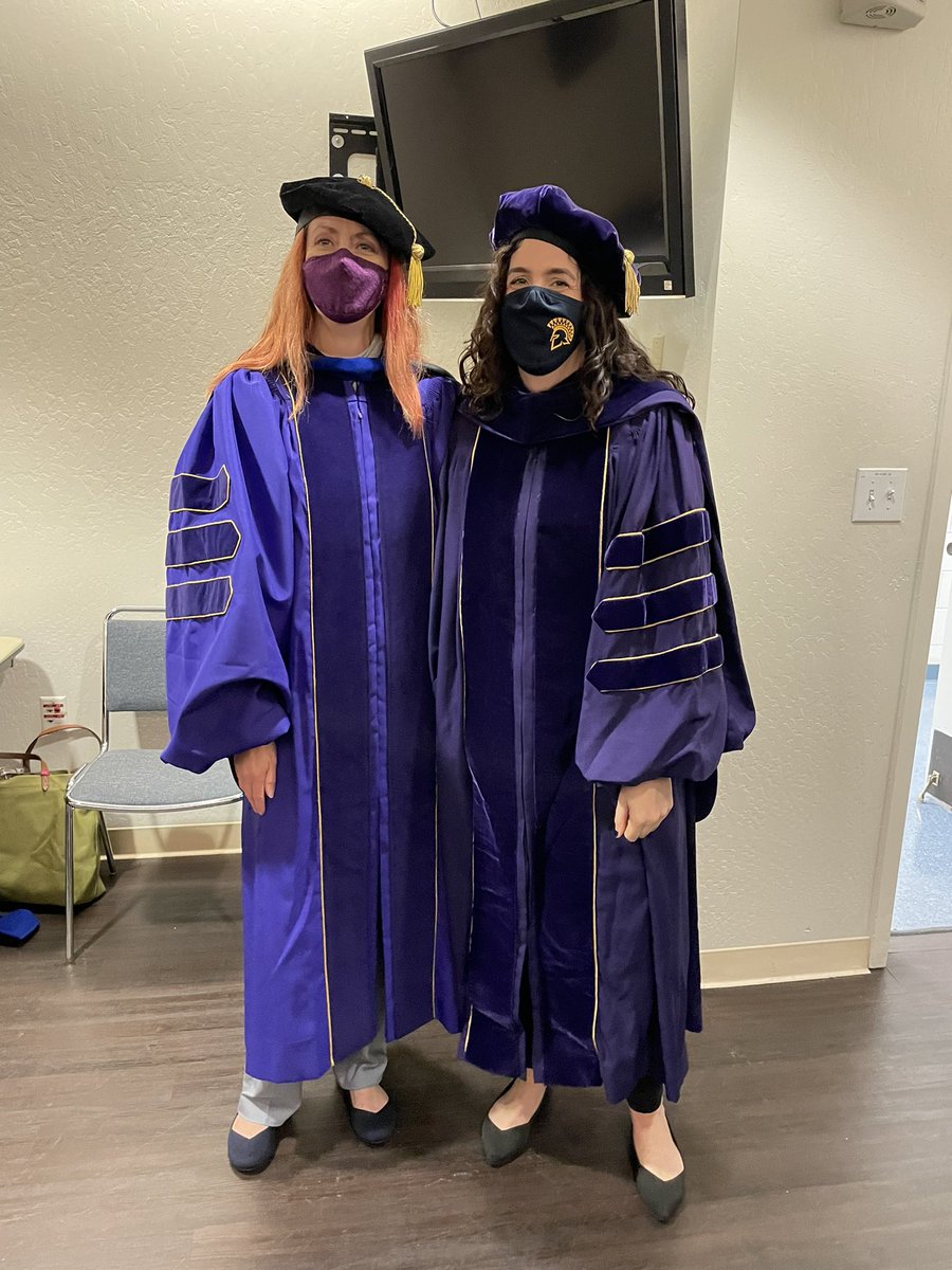 SciDeanKaufman's tweet photo. In the locker room with the platform party, getting ready for the big game! #sjsu21 #sjsu2021 #sjsuscience https://t.co/84ncJLSbxO