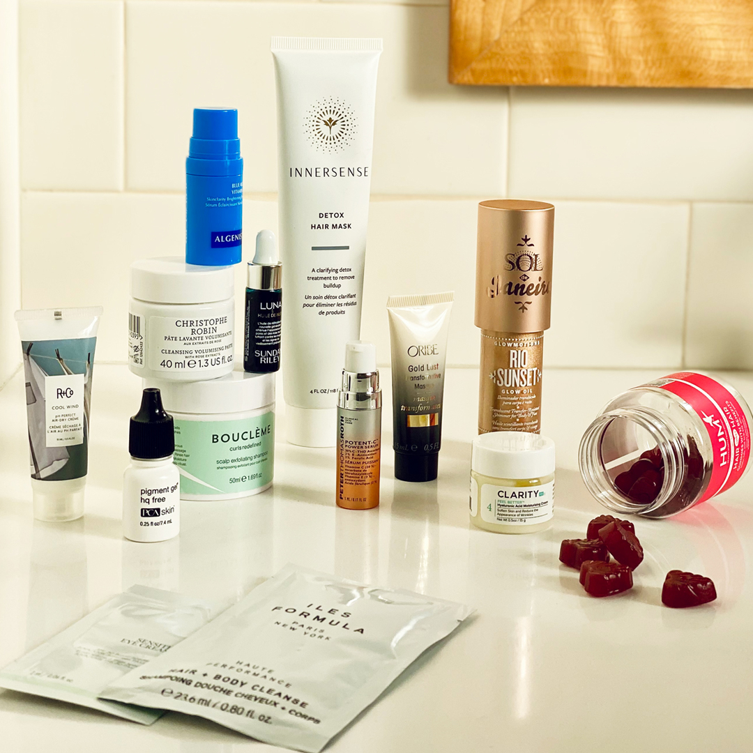 bglowing's tweet image. Get our biggest FREE gift of the year! This winter Beauty Bundle is brimming with products from top brands like Oribe, Sunday Riley, ReVive Skincare + more. Yours FREE with orders $150+!