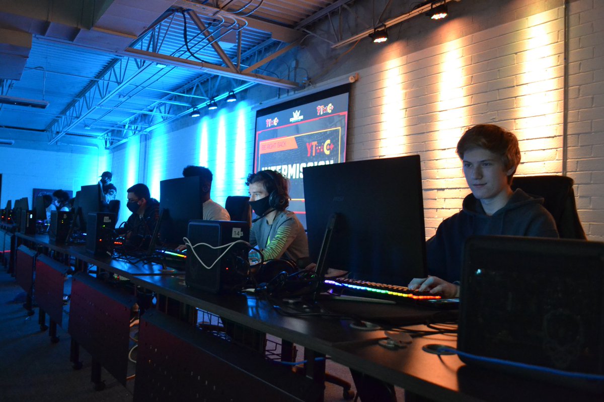FinTechInnov8r's tweet photo. …and some of the best of the 260+ High Schoolers in #YTAC Cohort 5 came together in person at the new CLT Esports Arena for STEM and gaming. Love what I get to do every day. @CarolinaFintech https://t.co/TkWzrZl3Lp