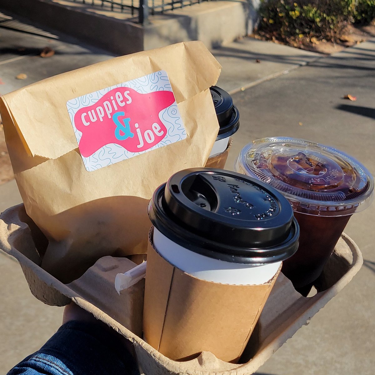 What's a morning without <a href="/CuppiesandJoe/">cuppies</a> ?