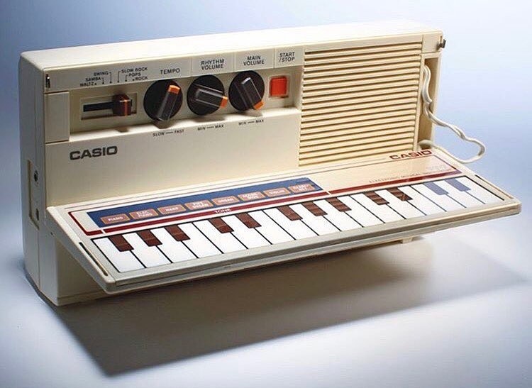 Decksaver's tweet photo. #TBT
On-the-go Drum Machine.
Casio PT-7. 1982 🇯🇵
follow neontalk for more
…
#80stech #80sproduct #productdesign #80s #eighties #80stechnology #1982 #80slook #80sstyle #80sdesign #vintagedrummachines #80sdrummachines #synthwave #synthesizer #synth ( #📷 @neontalk ) https://t.co/bZGG8gfqQM