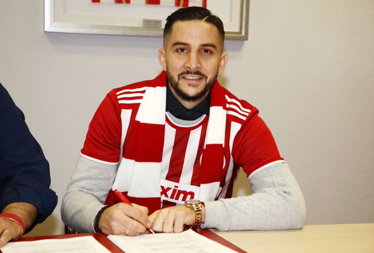 Napoli_Report's tweet image. Ufficiale: #Manolas è un nuovo giocatore dell’#Olympiacos. via @choria80