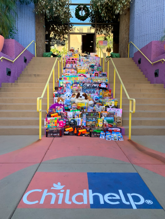 GCJPR's tweet photo. Looking for a way to give back this season? Every yr @Childhelp's toy drive collects 100s of toys for #children in need & this yr is no diff! We have a box in our office that we hope to fill over the next couple of days if you want to donate! https://t.co/km3IGtyMMh #FIVETOOMANY https://t.co/lem2ldtWoM