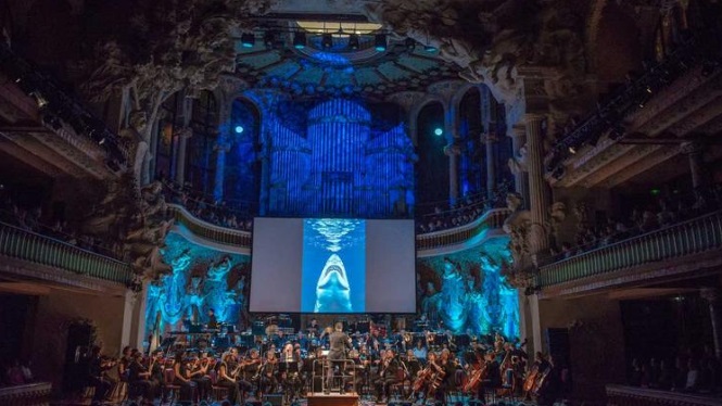 Visit Barcelona (@visitbcn_fr) on Twitter photo L’Orchestre symhonique d’El Vallès, sous la direction de Rubén Gimeno, présente au <a href="/palaumusicacat/">Palau de la Música Catalana</a> quelques-unes des œuvres de l’un des compositeurs contemporains les plus importants : John Williams. Connaissez-vous ses œuvres ? 👀💭 ⬇️
cutt.ly/IY1t0Un L’Orchestre symhonique d’El Vallès, sous la direction de Rubén Gimeno, présente au <a href="/palaumusicacat/">Palau de la Música Catalana</a> quelques-unes des œuvres de l’un des compositeurs contemporains les plus importants : John Williams. Connaissez-vous ses œuvres ? 👀💭 ⬇️
cutt.ly/IY1t0Un