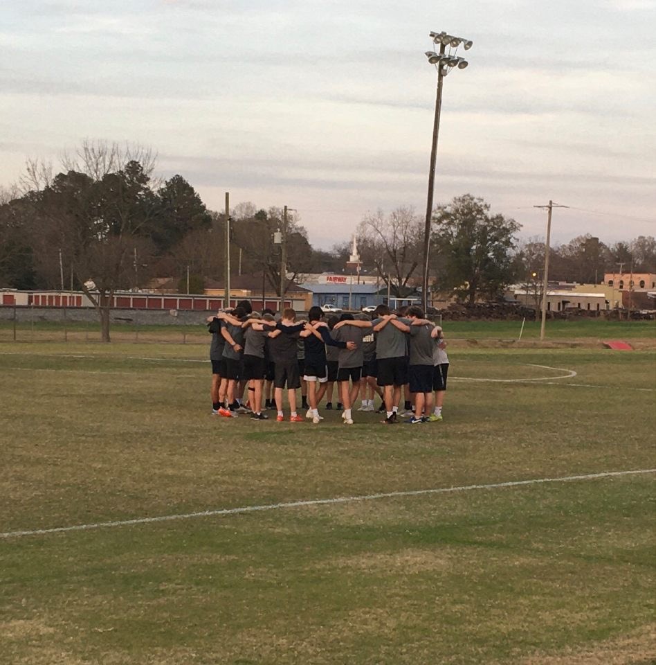 ERAboyssoccer's tweet photo. The boys are back at it tonight at Home. We face Delta. St at 5:30pm. Come out and support as we play our last game of 2021 and push to end the year with a win⚽️💪🏻#TrustTheProcess @EastRankinAth https://t.co/asnZKI4m3C
