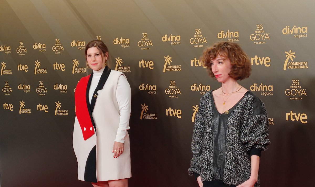El equipo de Chavalas ya está en el Encuentro de nominados de los #Goya2022. Ángela Cervantes aspira al Goya a Mejor Actriz Revelación y Carol Rodríguez Colás al premio a Mejor Dirección Novel