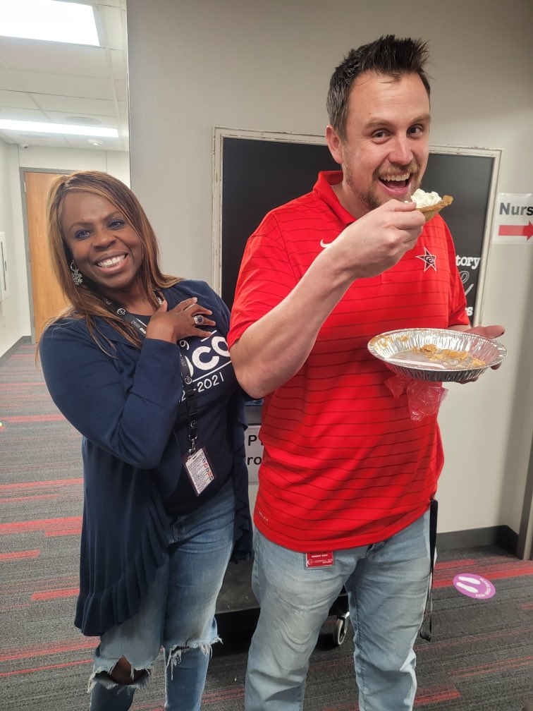CHS9Attendance's tweet photo. Sometimes when it’s the week before winter break, you eat pie out of the tin with your hands. @RobertGCHS9 has been working HARD this week! @ministercarmen’s sweet potato pie was the perfect way to end the day. 😋 🥧 #CHS9Family #OneMoreWakeup https://t.co/lB9xlD4IML