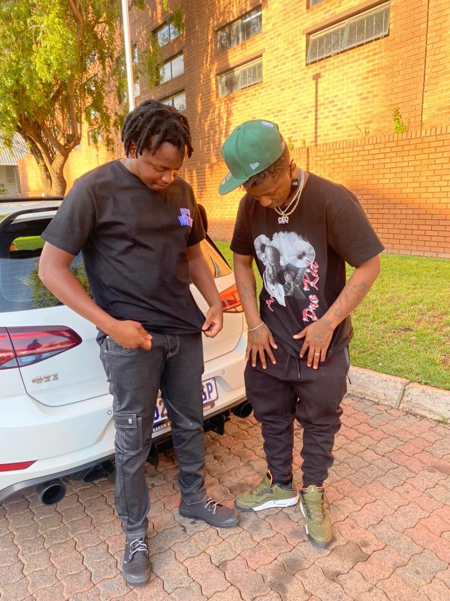 Simefree's tweet photo. We've played our part. It time for you to play yours. Stream, download and share

Simefree ft @emteerecords - Ku Katekisiwa dropping midnight 💥💥💥💥 https://t.co/9SjHtP0Q87