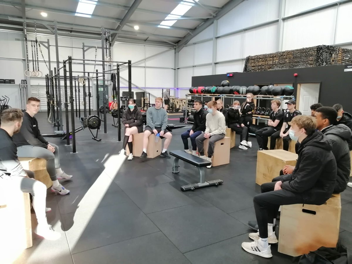 TSparrowAAN's tweet photo. Today we took 16 Sport and Physical Activity L3 students to Adira Performance Gym to talk to Ex student Ethan Pope about running his own business and to have a go a CrossFit! #communitysupport #lifeexperience #AAsixthform https://t.co/UF8PKnweWL