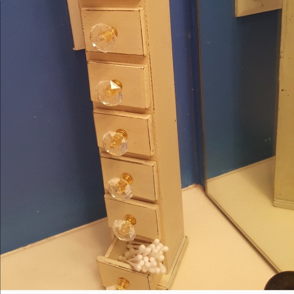 Chilispice's tweet image. So good I had to share! Check out all the items I'm loving on @Poshmarkapp #poshmark #fashion #style #shopmycloset #thejetsetdiaries: posh.mk/imFBeyPS2lb