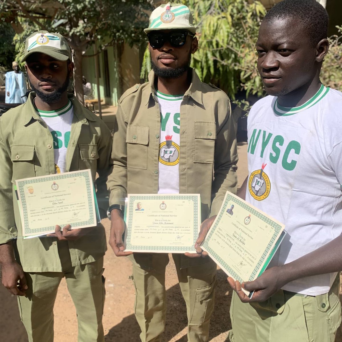 Ismail___Sy's tweet photo. Alhamdulillah Done with NYSC https://t.co/weHr5v3wsY