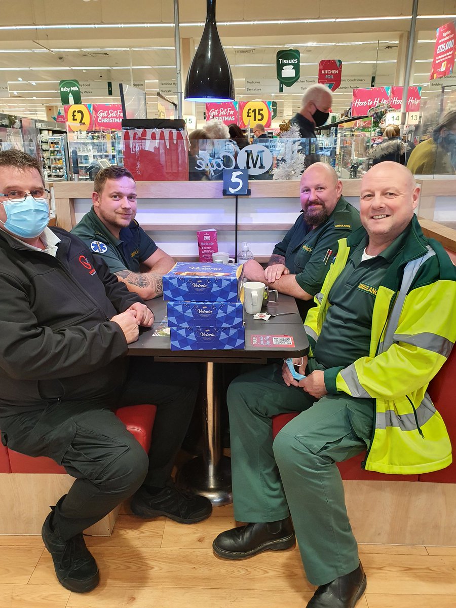 MorrisonsWorth1's tweet photo. How could I not give Xmas treats to our amazing ambulance service visiting for lunch! @Morrisons #12randomactsofkindness #itsmorethanjustajob https://t.co/657b0qRjyT